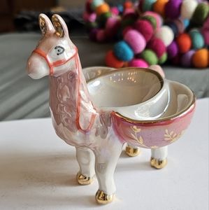 Llama jewelry holder
